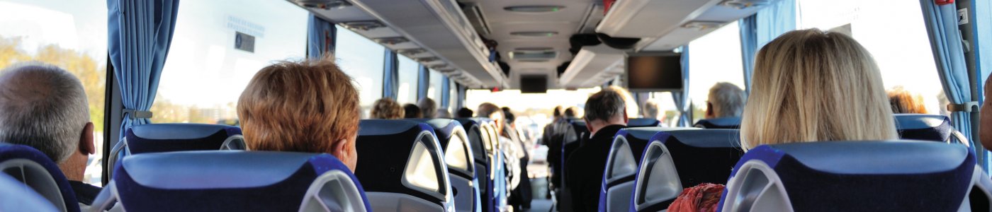 Reisegruppe im Bus © Bernard 63-stock.adobe.com