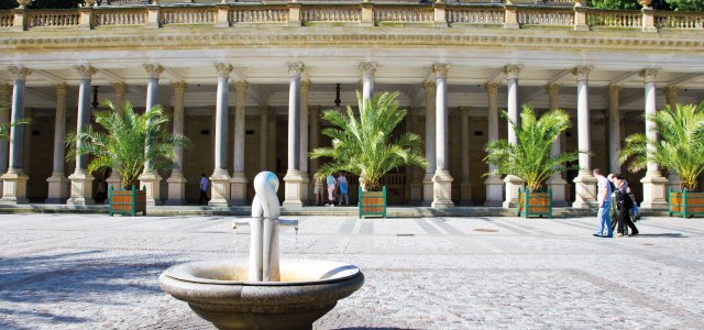 Mühlenkolonnade in Karlsbad © kaprikfoto-fotolia.com